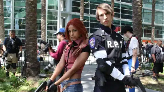 Fans cosplaying Claire Redfield and Leon Kennedy from Resident Evil 2 at WonderCon in 2015